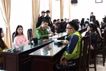 Đột kích 2 quán bar, phát hiện 30 người dương tính với ma túy ở Ninh Bình