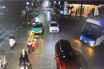 CSGT Hà Nội mở đường đưa sản phụ đau ruột thừa cấp cứu kịp thời 