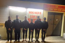 Tạm giữ nhóm đối tượng gây rối trật tự công cộng làm 2 người bị thương