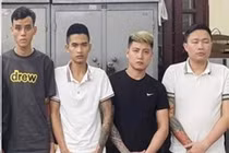 Bắt nhóm mua bán thiếu nữ dưới 16 tuổi, ép tiếp khách ở quán karaoke