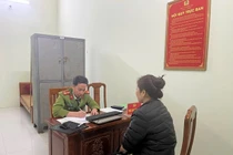 Xử lý người phụ nữ tự ý lập bãi đỗ xe, thu tiền trái phép ở Bắc Ninh