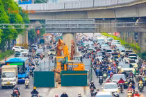 "Lô cốt" xuất hiện, đường Nguyễn Trãi gây ùn tắc kéo dài ở Hà Nội