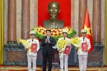 Thăng cấp bậc hàm thượng tướng cho 3 thứ trưởng Bộ Công an