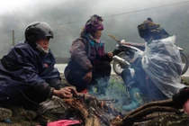 Không khí lạnh tăng cường, miền Bắc chuyển rét, vùng núi có nơi dưới 6°C