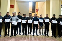 Bắt quả tang 11 đối tượng đánh bạc trong ngôi nhà bỏ hoang ở Ninh Bình