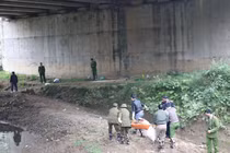 Bí mật trong bao tải dứa tố tội ác kinh hoàng của con nợ