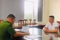 Khởi tố đối tượng cho mượn kho để lắp hàng chục nghìn điện thoại trái phép