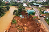 Nguy cơ lũ quét và sạt lở ở 8 tỉnh, thành do mưa lớn