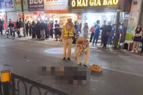 Hiện trường vụ ô tô tông xe máy trên phố Hà Nội khiến một người tử vong