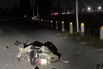 Hai xe máy tông nhau trong đêm khiến 4 người thương vong