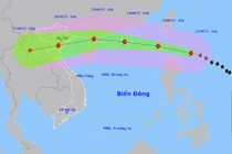 Siêu bão Ragasa mạnh cấp 16, giật trên cấp 17 đang tiến nhanh vào Biển Đông