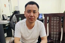 Đối tượng truy nã lẩn trốn ở nước ngoài về đầu thú