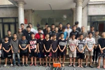 Ngăn chặn hàng chục đối tượng sử dụng hung khí đánh nhau ở Hà Nội