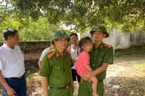 Giải cứu thành công cháu bé 3 tuổi bị bố đẻ đe dọa treo cổ ở Bắc Ninh