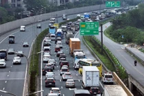 Đề xuất phân làn tốc độ và phân luồng phương tiện đối với xe tải