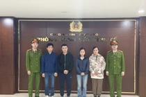 Triệt phá đường dây sản xuất thuốc, thực phẩm chức năng giả quy mô lớn