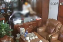 Người đàn ông 'thân mật' với nhiều phụ nữ ở Ninh Bình, trường báo cáo gì?