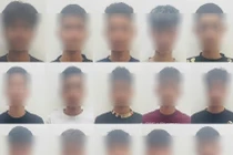 Khởi tố 20 đối tượng mang hung khí đánh nhau ở Hà Nội