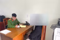 Xử phạt 2 lái xe vi phạm quy định về bảo vệ môi trường ở Lào Cai