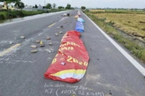 Người phơi lúa trên đường dẫn tới tai nạn chết người bị xử phạt thế nào?