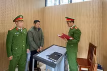 Mâu thuẫn trong lúc uống rượu, dùng dao đâm chết bạn nhậu ở Sơn La