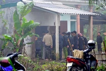 View - "Ngôi nhà cô độc" chắn giữa đường cao tốc gây xôn xao giờ ra sao? | Báo Tri thức và Cuộc sống - TIN TỨC PHỔ BIẾN KIẾN THỨC 24H