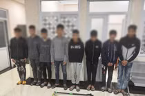 Bắt giữ các đối tượng mang hung khí đánh nhau ở Hà Nội