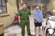 Bắt đối tượng trộm xe máy của nữ du khách nước ngoài tại Hà Nội