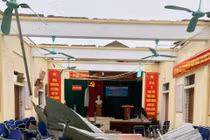 Bão số 10 suy yếu, nhưng tác động hoàn lưu bão còn rất mạnh