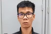 Tạm giữ hình sự lái xe ôm chiếm đoạt điện thoại của khách ở Hà Nội