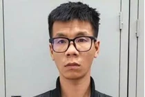 Tạm giữ hình sự lái xe ôm chiếm đoạt điện thoại của khách ở Hà Nội