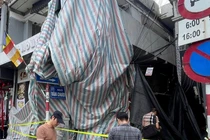 Hai người thương vong khi đi qua ngôi nhà đang tháo dỡ ở Hà Nội