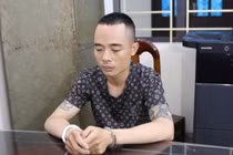 Bắt đối tượng giả vờ mua vàng rồi cướp giật lấy tiền trả nợ