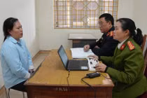 Bắt người phụ nữ dụ dỗ các cô gái trẻ vượt biên sang Trung Quốc ép bán dâm