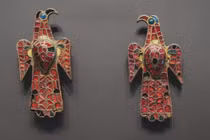 Ghim cài áo hình đại bàng 1.500 tuổi hé lộ chủ nhân quyền lực