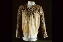  Chiếc váy 5.000 năm tuổi hé lộ hot trend thời trang cổ xưa