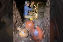 Phát hiện mộ cổ Etruscan chứa kho báu giá trị khổng lồ
