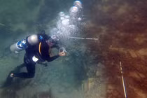 Thông tin bất ngờ về 2 xác tàu "cướp biển" đắm ngoài khơi