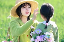 Vì sao bé gái trưởng thành từ gia đình bất công dễ thành đạt hơn?