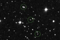 Bộ ảnh cũ hơn 70 tuổi hé lộ manh mối về UFO