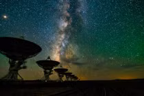 Vì sao chúng ta chưa nhận được tín hiệu từ người ngoài hành tinh?