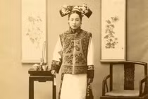 Ảnh hiếm hé lộ vẻ đẹp người phụ nữ cuối thời nhà Thanh