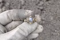 Làm công trình thoát nước, công nhân phát hiện báu vật thời Trung cổ