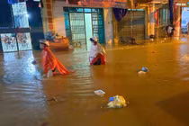 Lũ lớn trên sông suối tại Lào Cai, nhiều thủy điện xả lũ