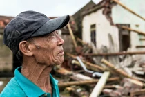 Giông lốc ở Ninh Bình khiến 9 người chết, nhân chứng kể phút sinh tử