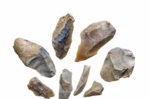 Tìm thấy hàng chục hiện vật quý hiếm dưới Cung điện nổi tiếng nước Anh