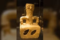 Bí ẩn tượng 7.800 tuổi được làm để bảo vệ ngôi nhà