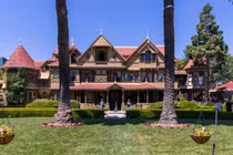 Ngôi nhà ma ám nổi tiếng nước Mỹ, chứa bí ẩn rùng rợn suốt trăm năm