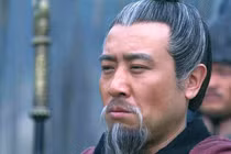 Lưu Bị từng có bao nhiêu cơ hội phục hưng nhà Hán nhưng bỏ lỡ? 