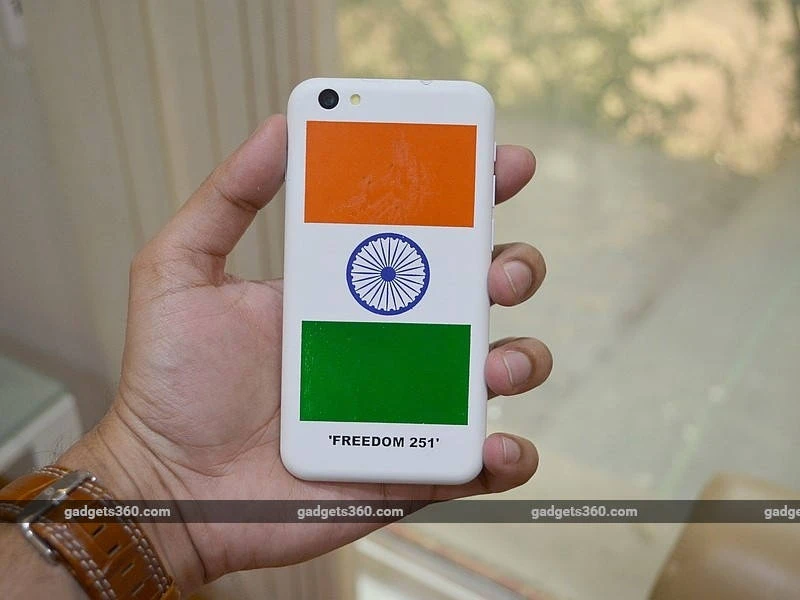 Ảnh trên tay Freedom 251: Smartphone rẻ nhất thế giới của Ấn Độ